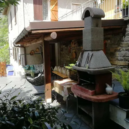 Ferienhaus The River House Agaggio Inferiore